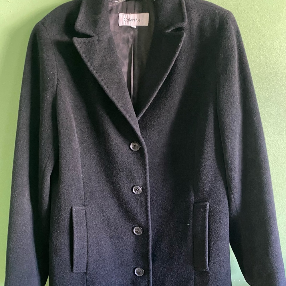 Calvin Klein Size 6 Coat. Excellent condition.